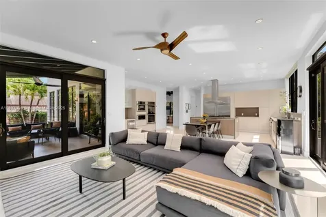330 Caribbean Road Key Biscayne FL 33149