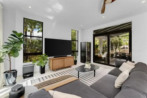 330 Caribbean Road Key Biscayne FL 33149