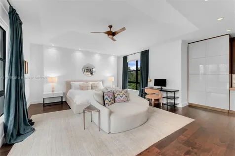 330 Caribbean Road Key Biscayne FL 33149