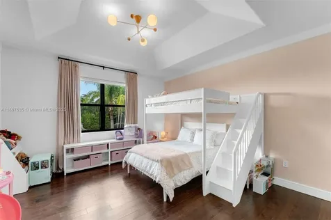 330 Caribbean Road Key Biscayne FL 33149