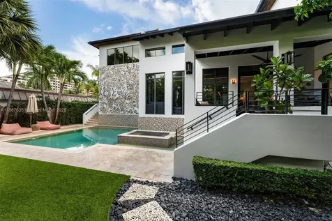 330 Caribbean Road Key Biscayne FL 33149