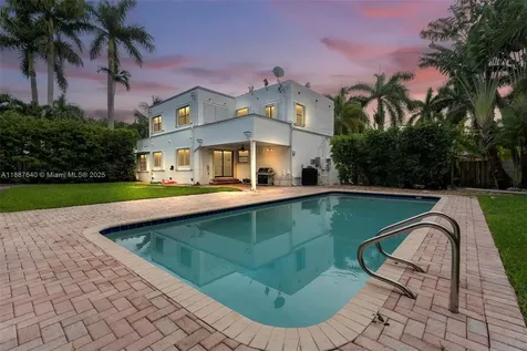 1255 Jackson Street Hollywood FL 33019