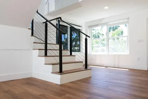 1255 Jackson Street Hollywood FL 33019