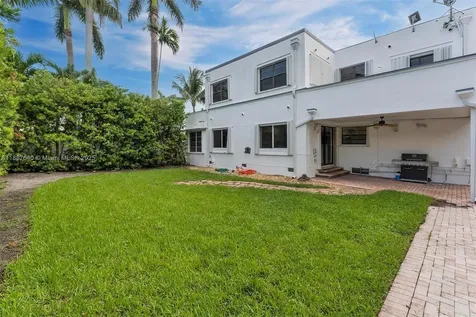 1255 Jackson Street Hollywood FL 33019