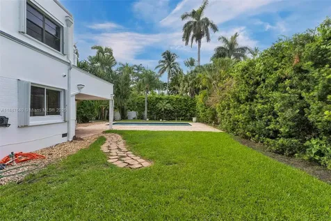 1255 Jackson Street Hollywood FL 33019