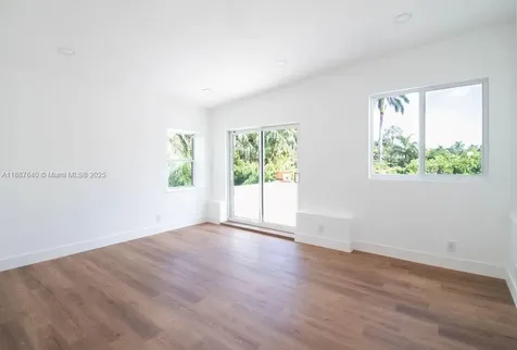 1255 Jackson Street Hollywood FL 33019