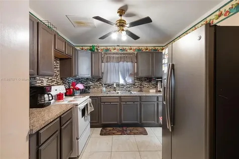 6034 Columbine Drive Jacksonville FL 32211
