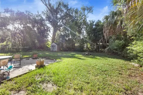 6034 Columbine Drive Jacksonville FL 32211