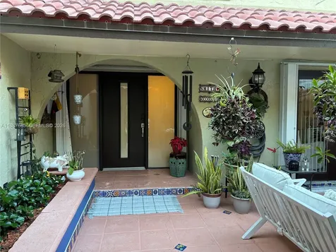 3842 Alcantara Avenue Doral FL 33178