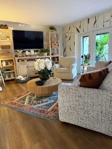 3842 Alcantara Avenue Doral FL 33178