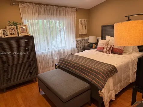 3842 Alcantara Avenue Doral FL 33178
