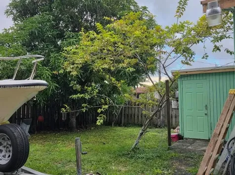 1025 Selkirk Street West Palm Beach FL 33405