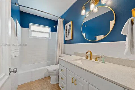 367 W Riverside Drive Tequesta FL 33469