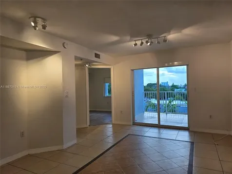 637 SW 3rd Street Miami FL 33130