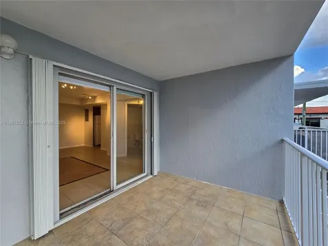 637 SW 3rd Street Miami FL 33130