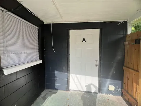 3407 N Avenida Republica De Cuba Tampa FL 33605