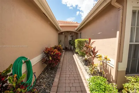 13070 NW 5th Street Pembroke Pines FL 33028