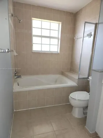 9166 NW 40th Place Sunrise FL 33351