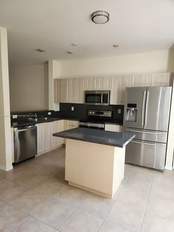 9166 NW 40th Place Sunrise FL 33351