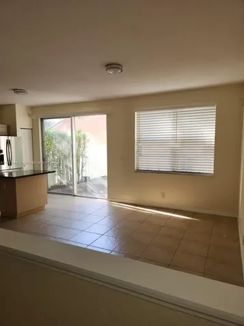 9166 NW 40th Place Sunrise FL 33351