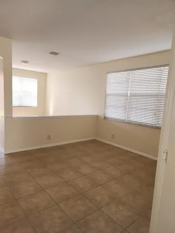 9166 NW 40th Place Sunrise FL 33351