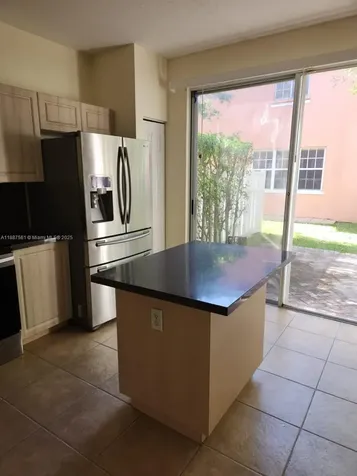 9166 NW 40th Place Sunrise FL 33351