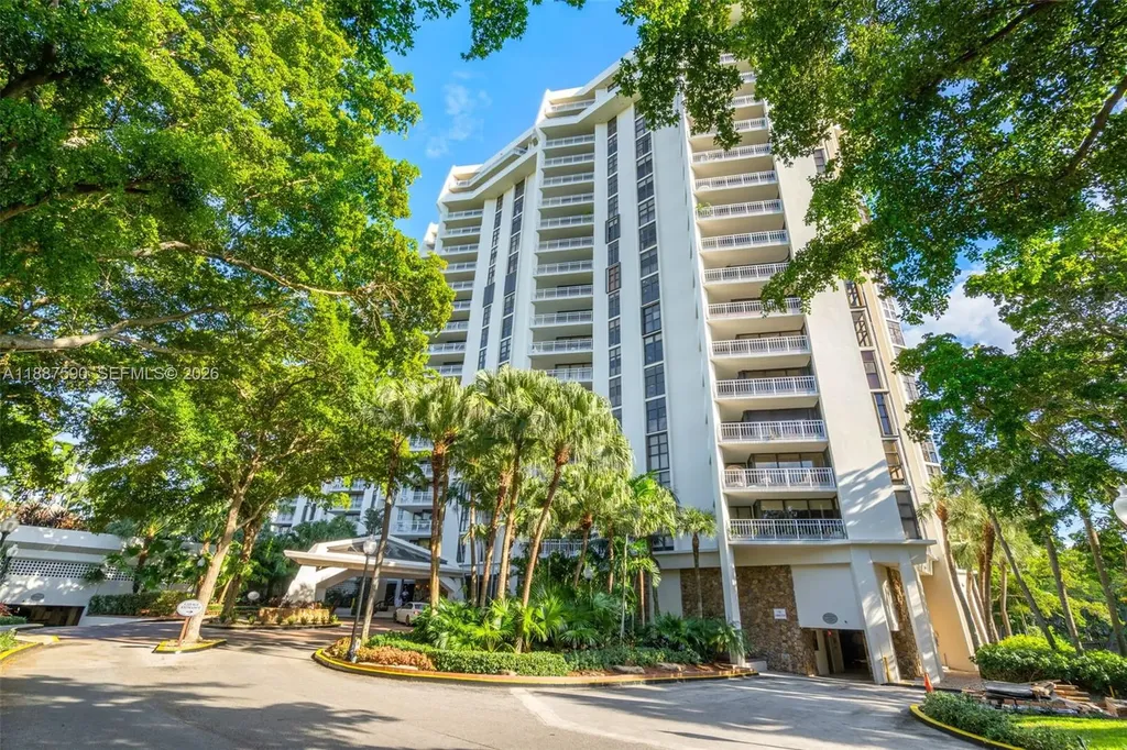 1000 Quayside Terrace Miami FL 33138