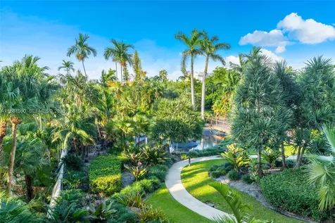 1000 Quayside Terrace Miami FL 33138