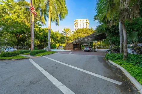 1000 Quayside Terrace Miami FL 33138