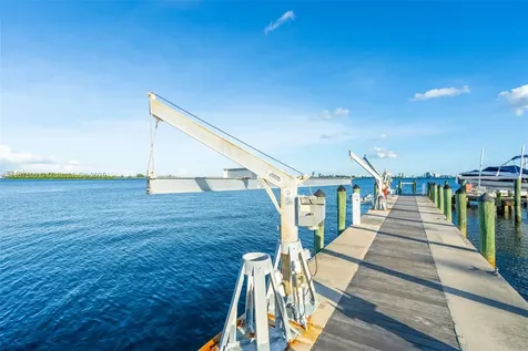 1000 Quayside Terrace Miami FL 33138
