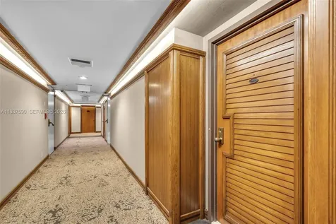 1000 Quayside Terrace Miami FL 33138