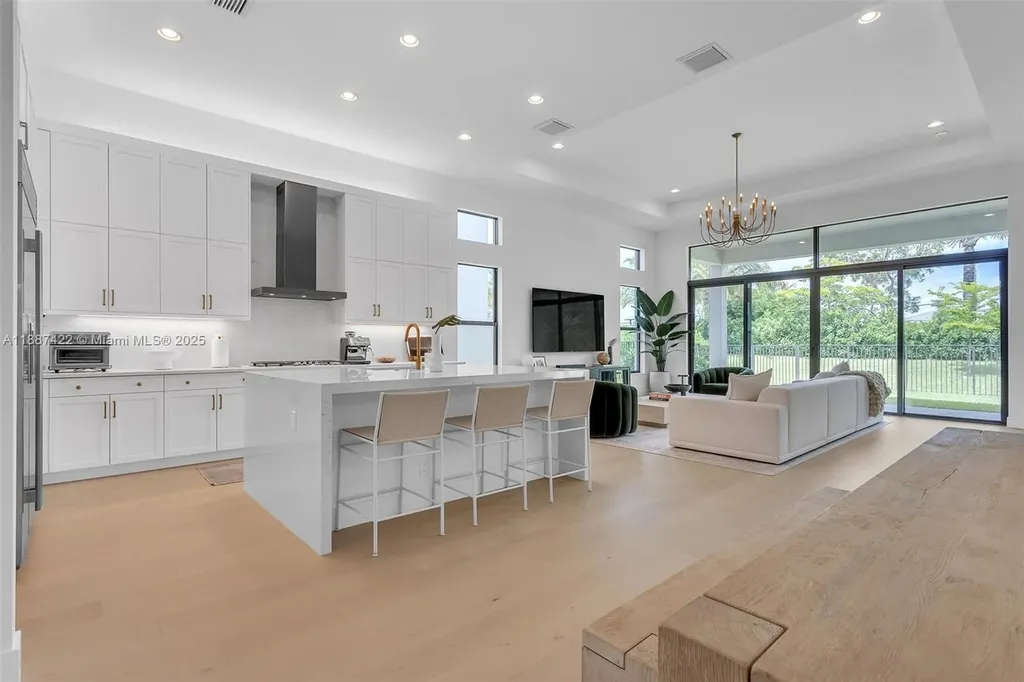 8367 Royal County Down Road Boca Raton FL 33434