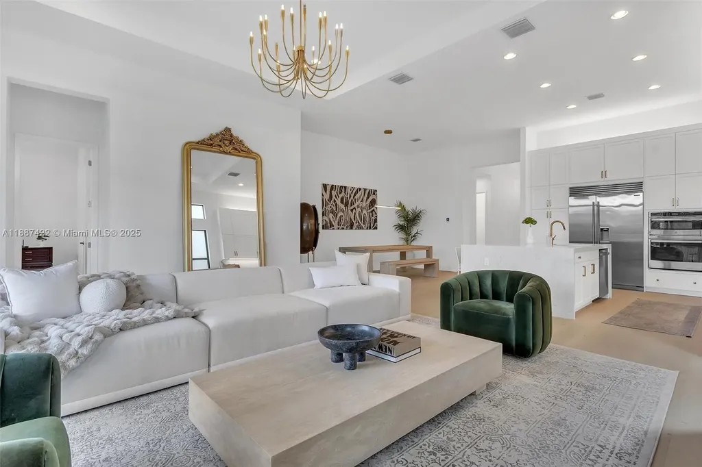 8367 Royal County Down Road Boca Raton FL 33434