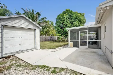 9021 SW 197th Street Cutler Bay FL 33157