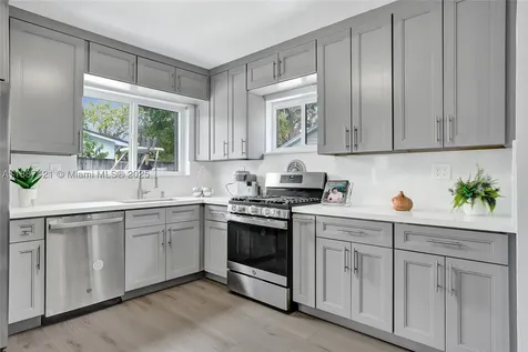 9021 SW 197th Street Cutler Bay FL 33157