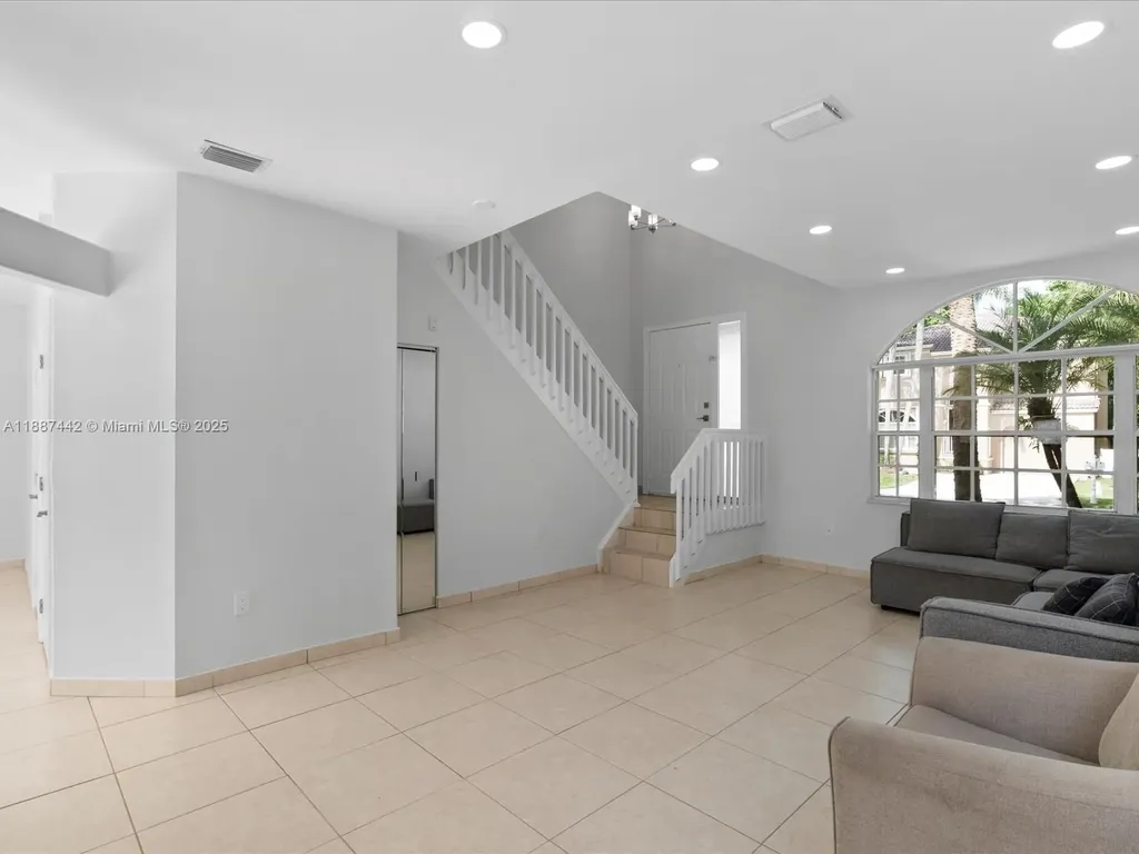 417 NW 87th Lane Coral Springs FL 33071