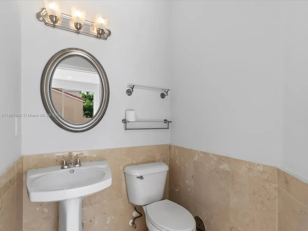 417 NW 87th Lane Coral Springs FL 33071