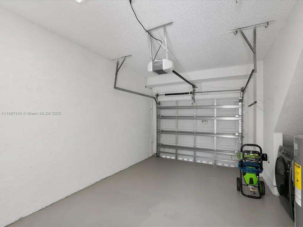 417 NW 87th Lane Coral Springs FL 33071