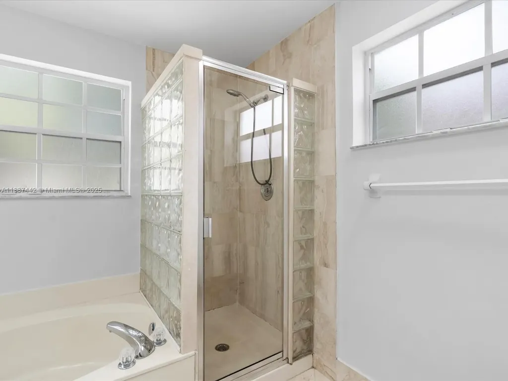 417 NW 87th Lane Coral Springs FL 33071