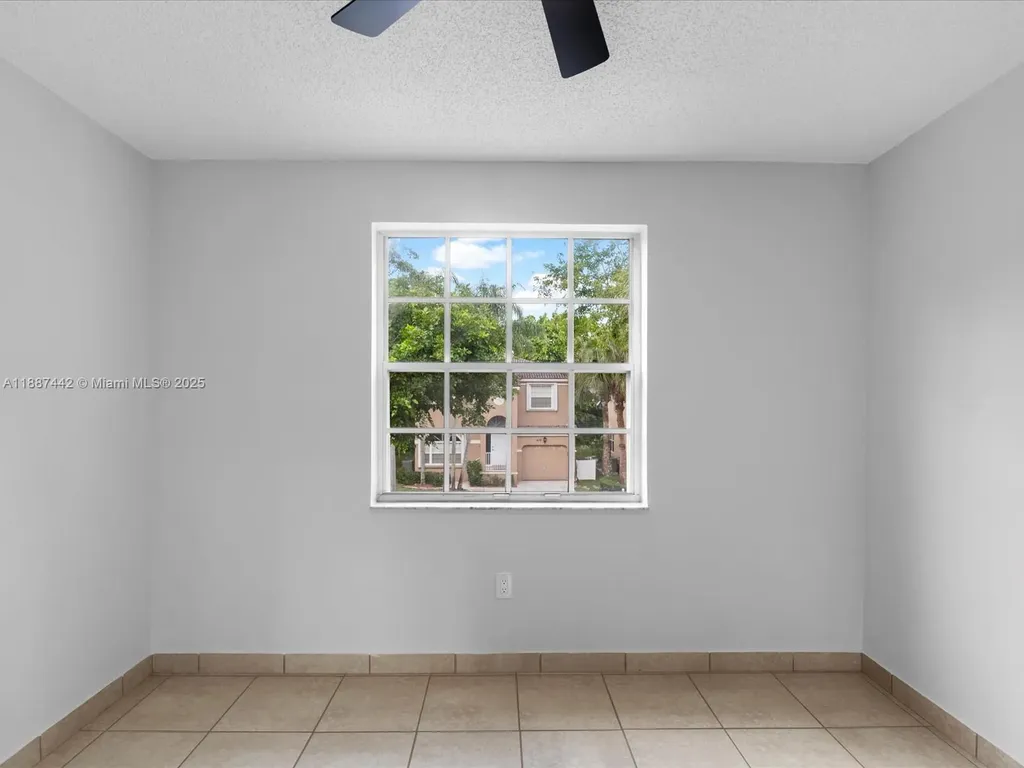 417 NW 87th Lane Coral Springs FL 33071