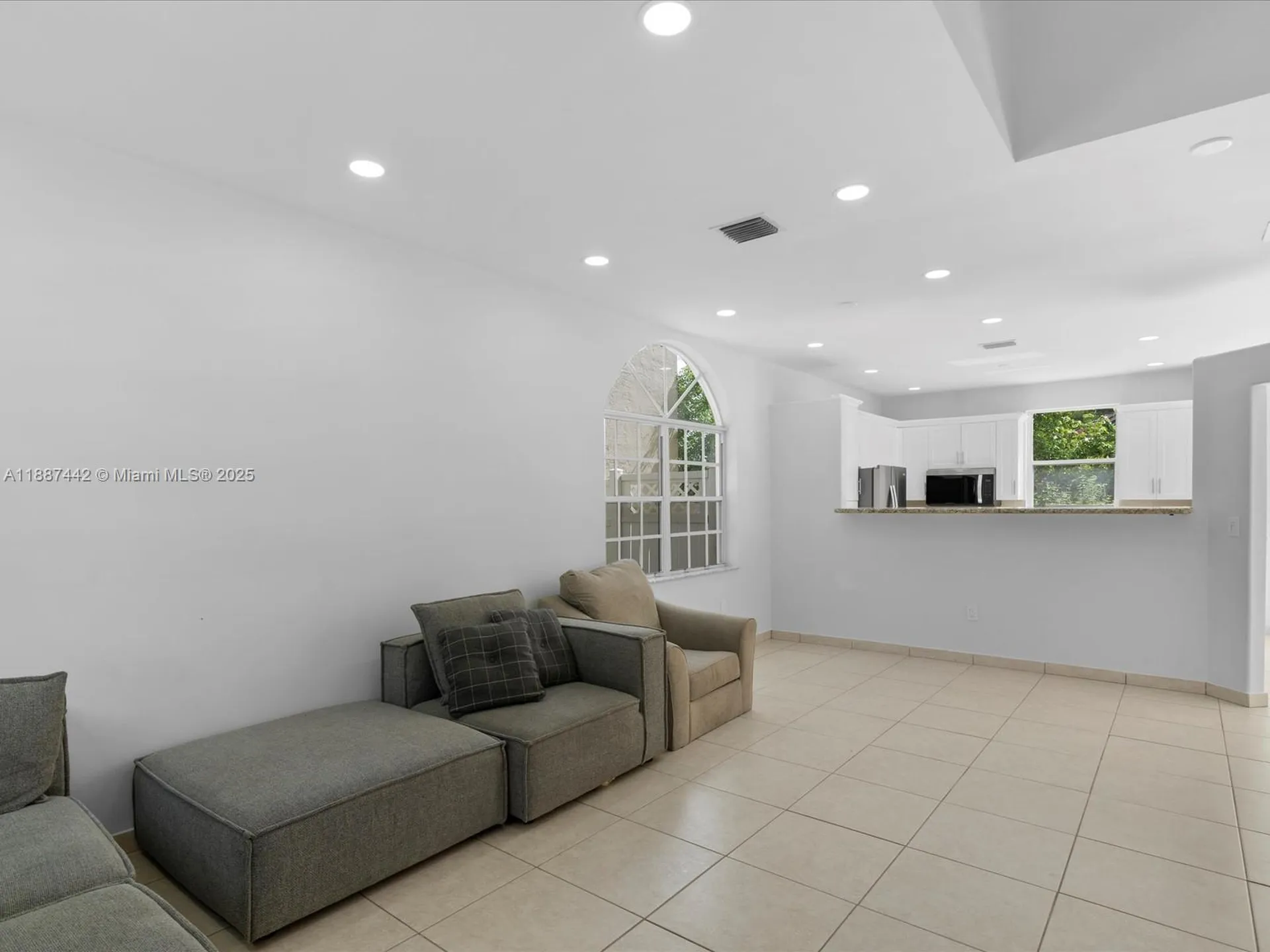 417 NW 87th Lane Coral Springs FL 33071