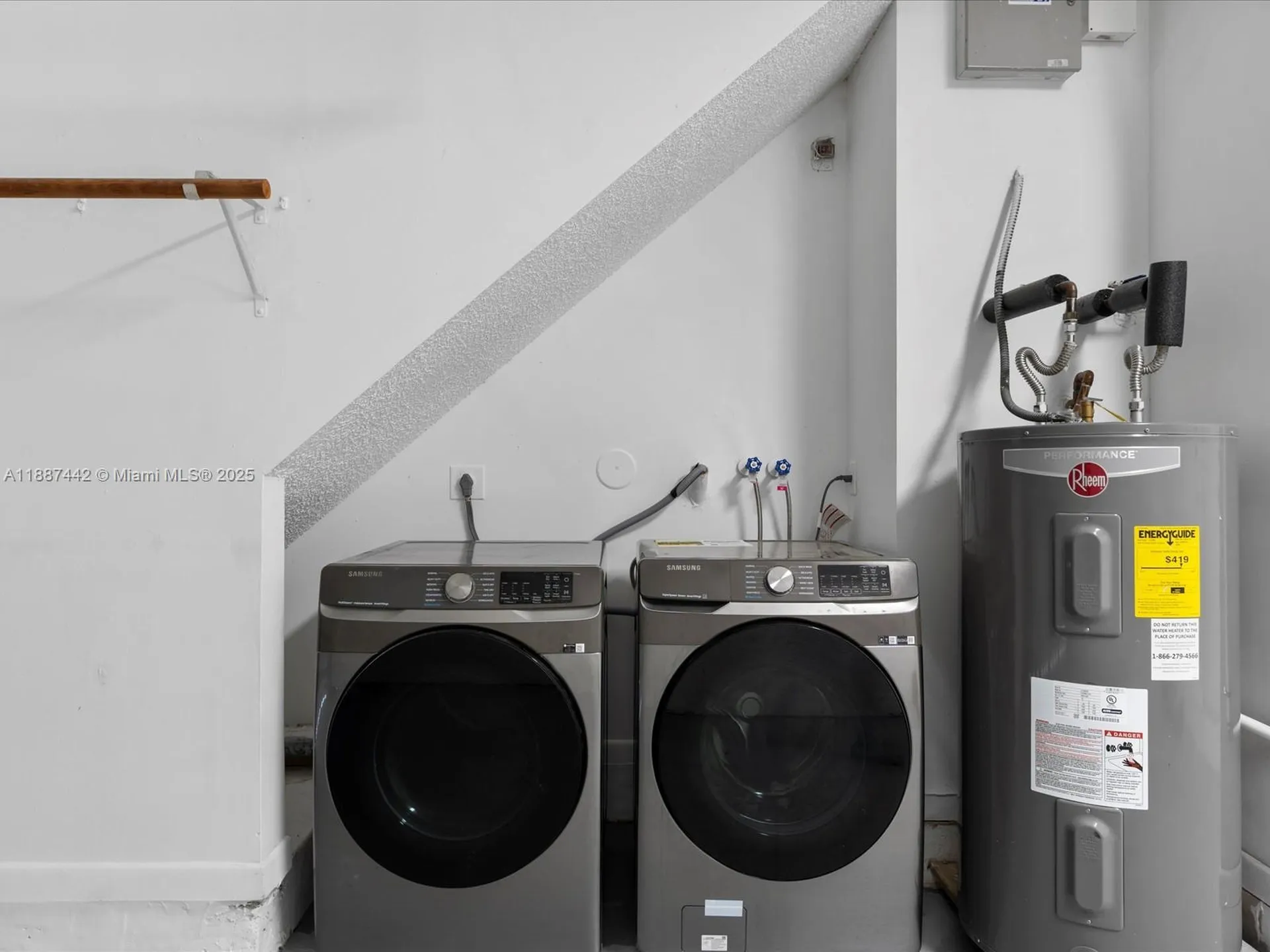 417 NW 87th Lane Coral Springs FL 33071