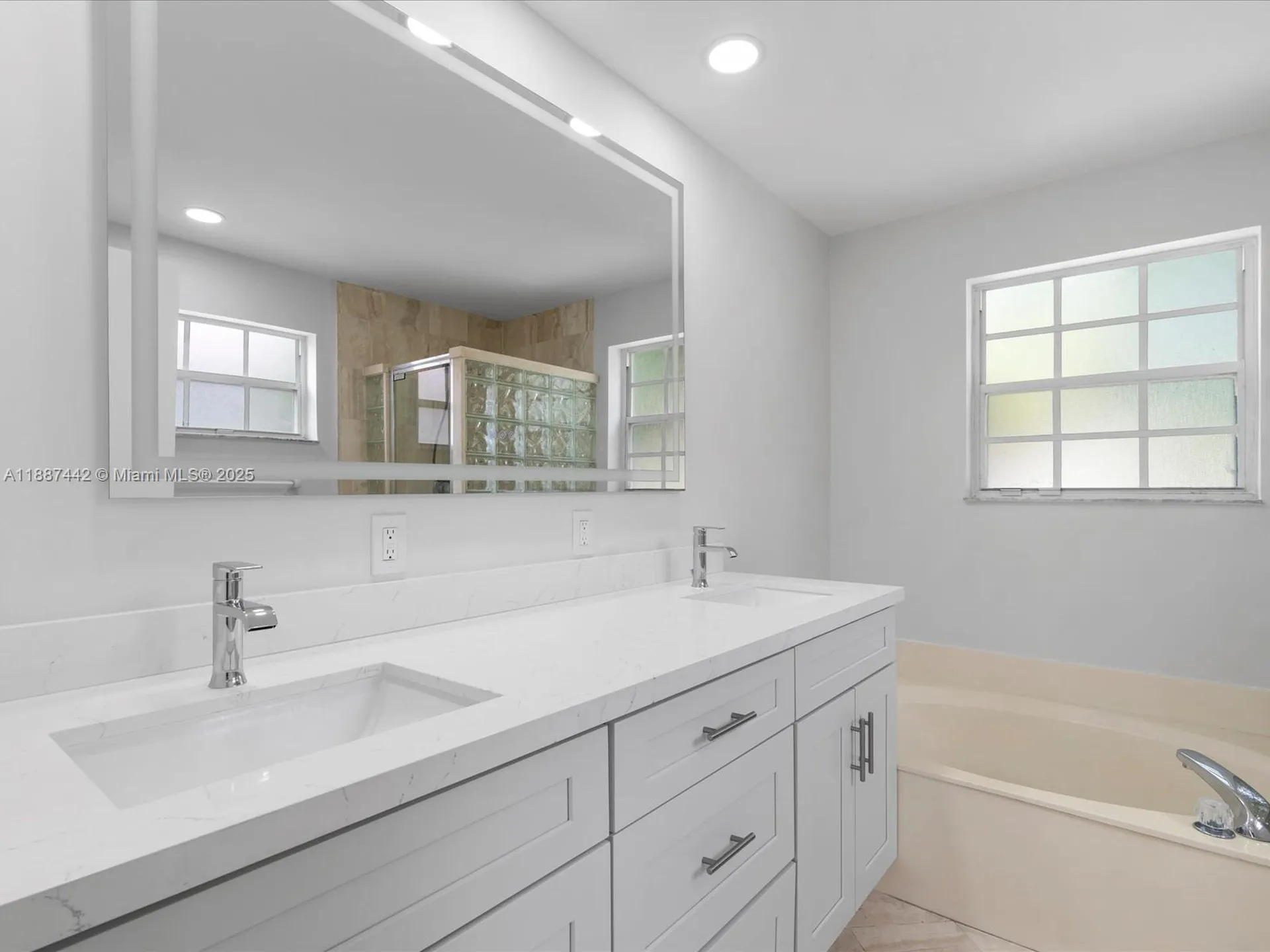 417 NW 87th Lane Coral Springs FL 33071