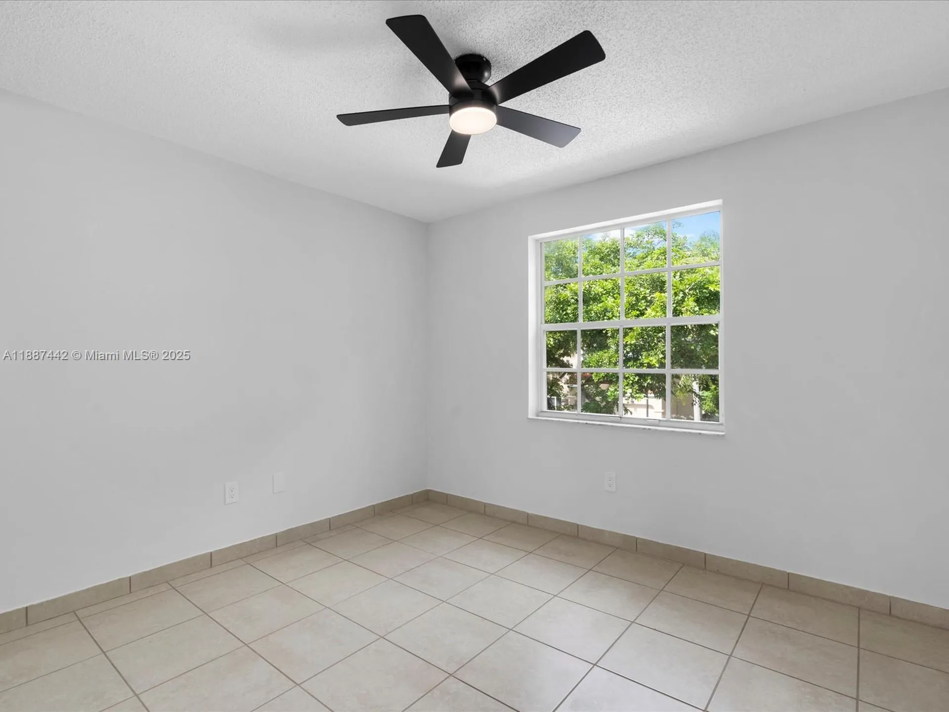 417 NW 87th Lane Coral Springs FL 33071