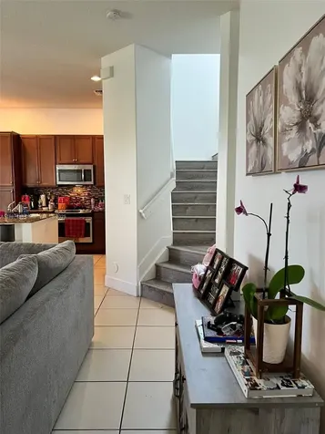 3214 W 97th Street Hialeah FL 33018