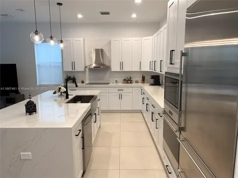 8904 SW 69th Terrace Miami FL 33173