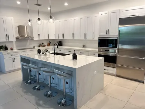8904 SW 69th Terrace Miami FL 33173