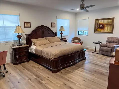 8904 SW 69th Terrace Miami FL 33173