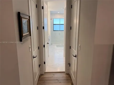 8904 SW 69th Terrace Miami FL 33173