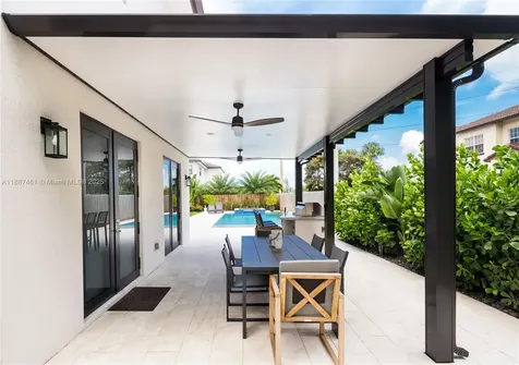 8904 SW 69th Terrace Miami FL 33173